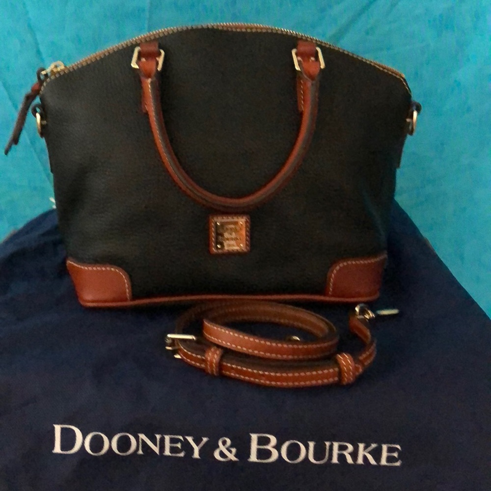 Dooney Bourke Charli satchel/black pebble leather